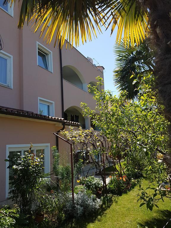 Apartment Studio Baric Porec Exterior photo